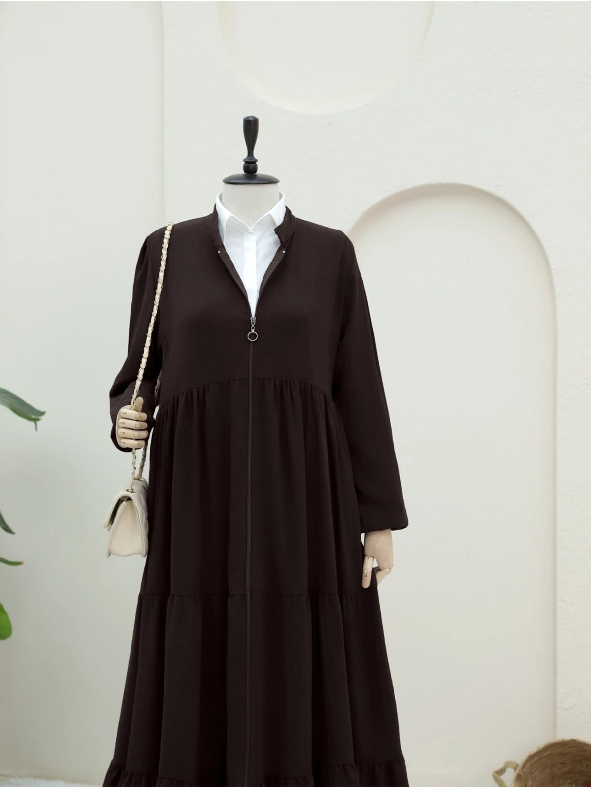 Abaya Fonctionnelle Ayrobin avec Zip et Manches Élastiquées-Café Foncé