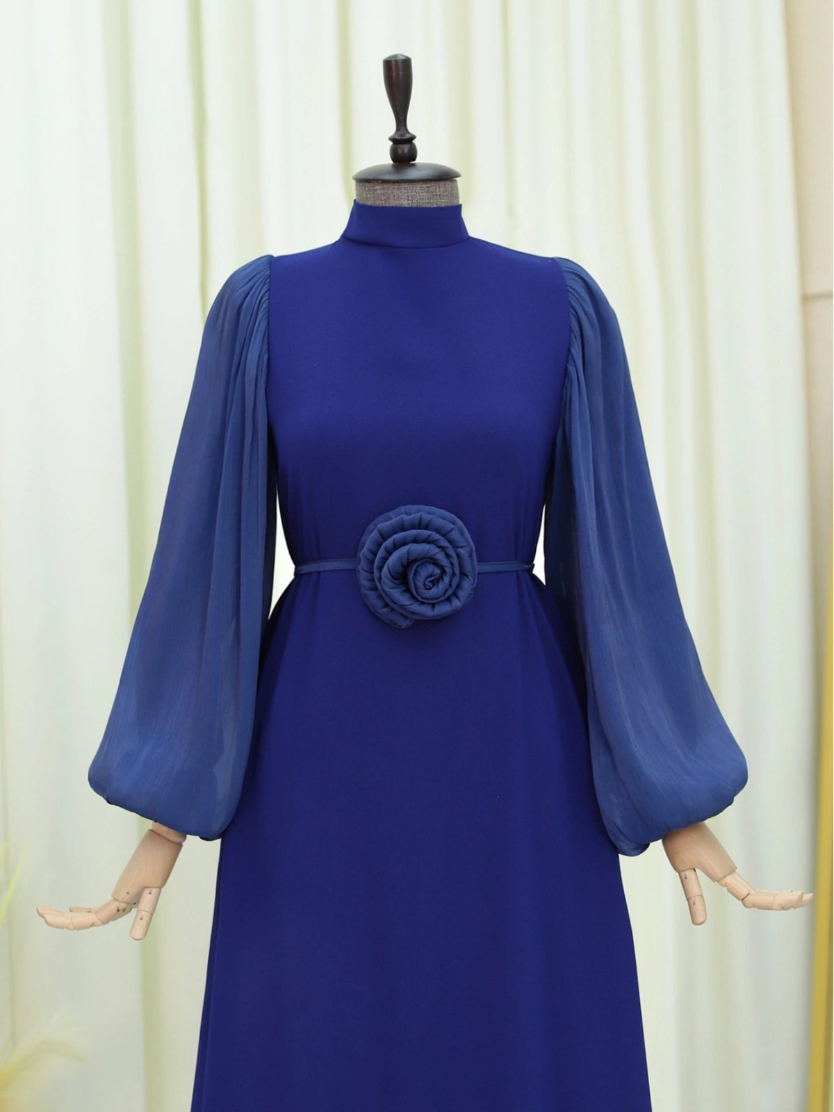 Robe Chic à Manches Bouffantes, poignets élastiqués et Ceinture -bleu marine