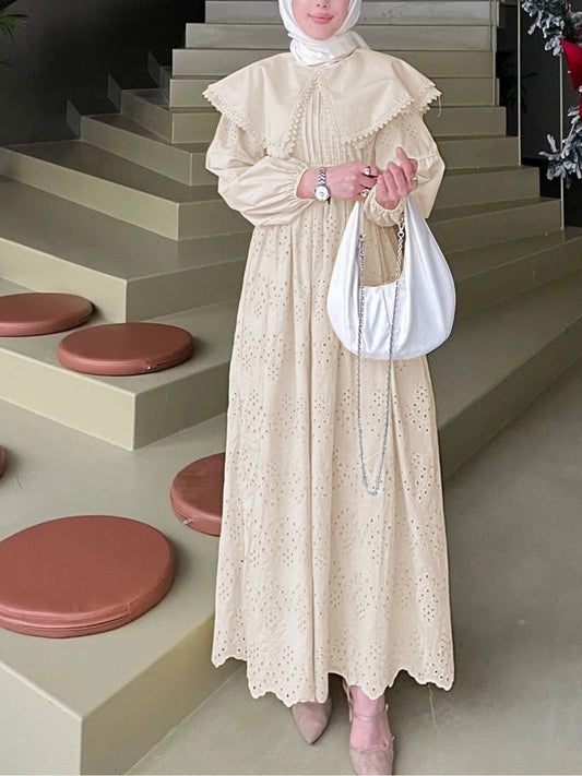 robe capeline en dentelle- Beige