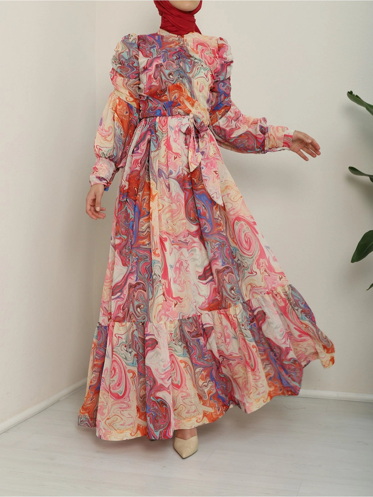 Robe Chic Rose à Manches Bouffantes & Taille Froncée